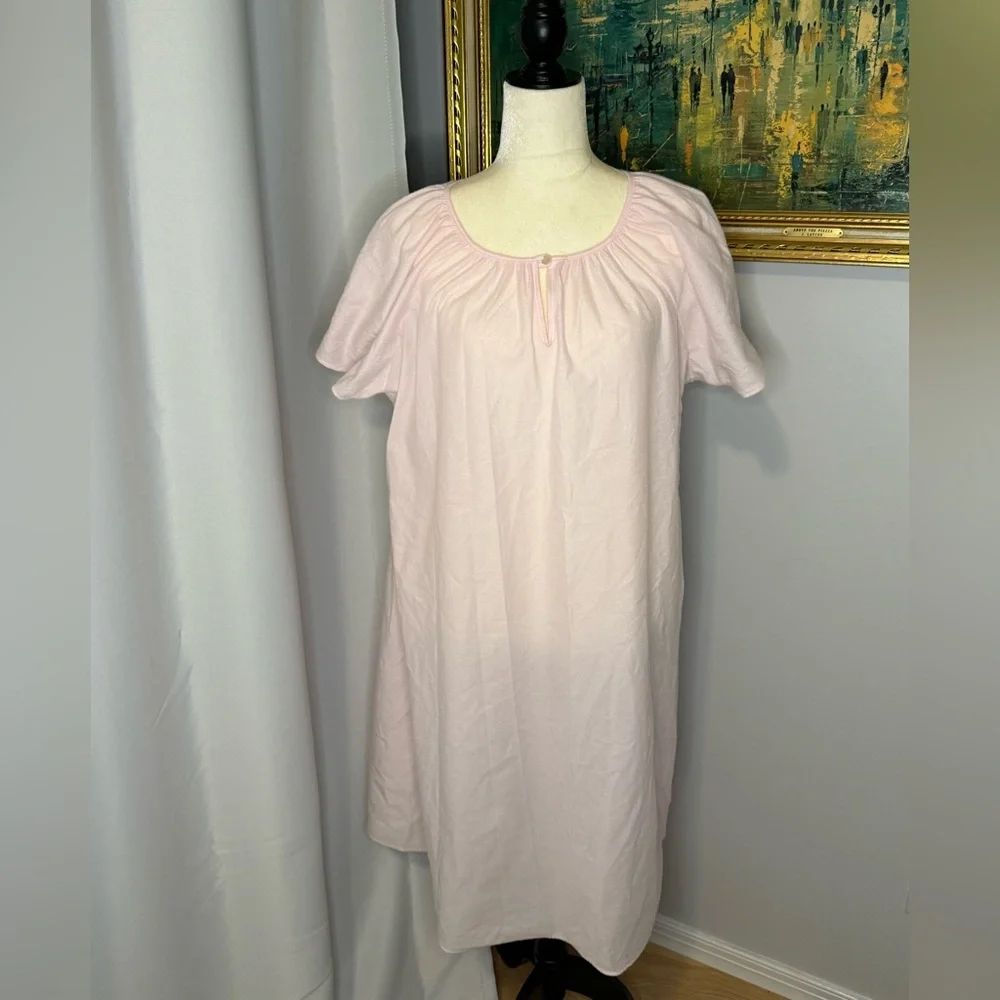 Carriage Court Gown - Picture 1 of 6